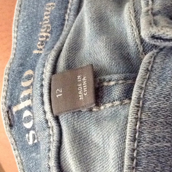 Ripped jeans - Picture 3 of 3